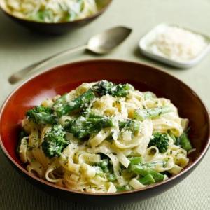 tagliatelle_broccoli.jpg